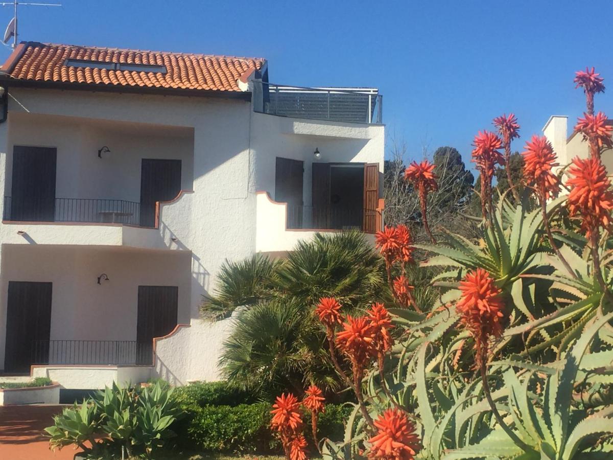 Appartamento Giardino sul mare Giardini Naxos Esterno foto