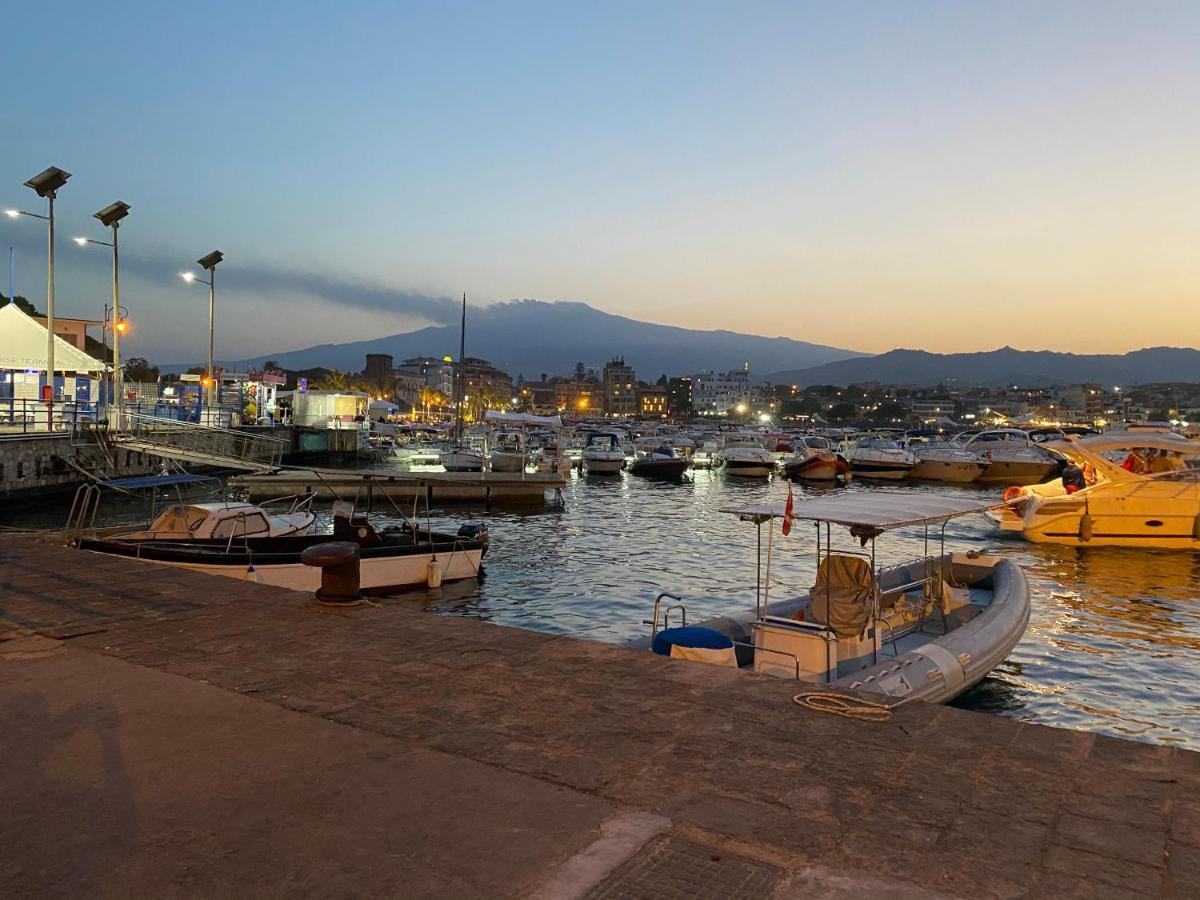 Appartamento Giardino sul mare Giardini Naxos Esterno foto