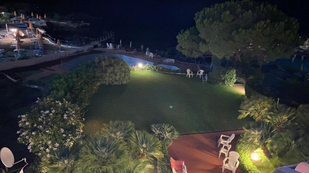 Appartamento Giardino sul mare Giardini Naxos Esterno foto