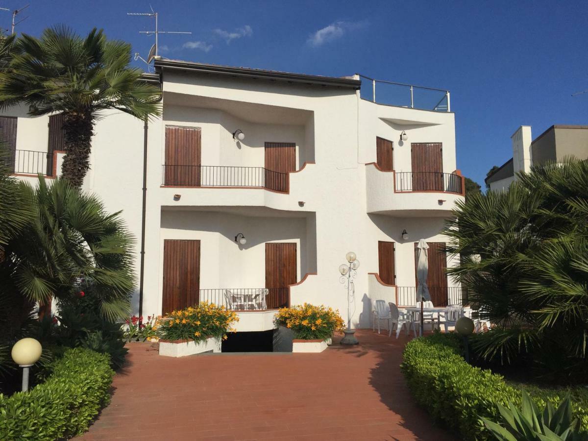 Appartamento Giardino sul mare Giardini Naxos Esterno foto