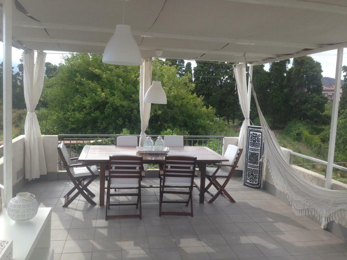 Appartamento Giardino sul mare Giardini Naxos Esterno foto