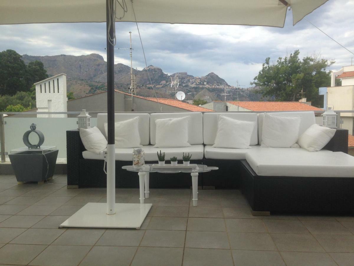 Appartamento Giardino sul mare Giardini Naxos Esterno foto