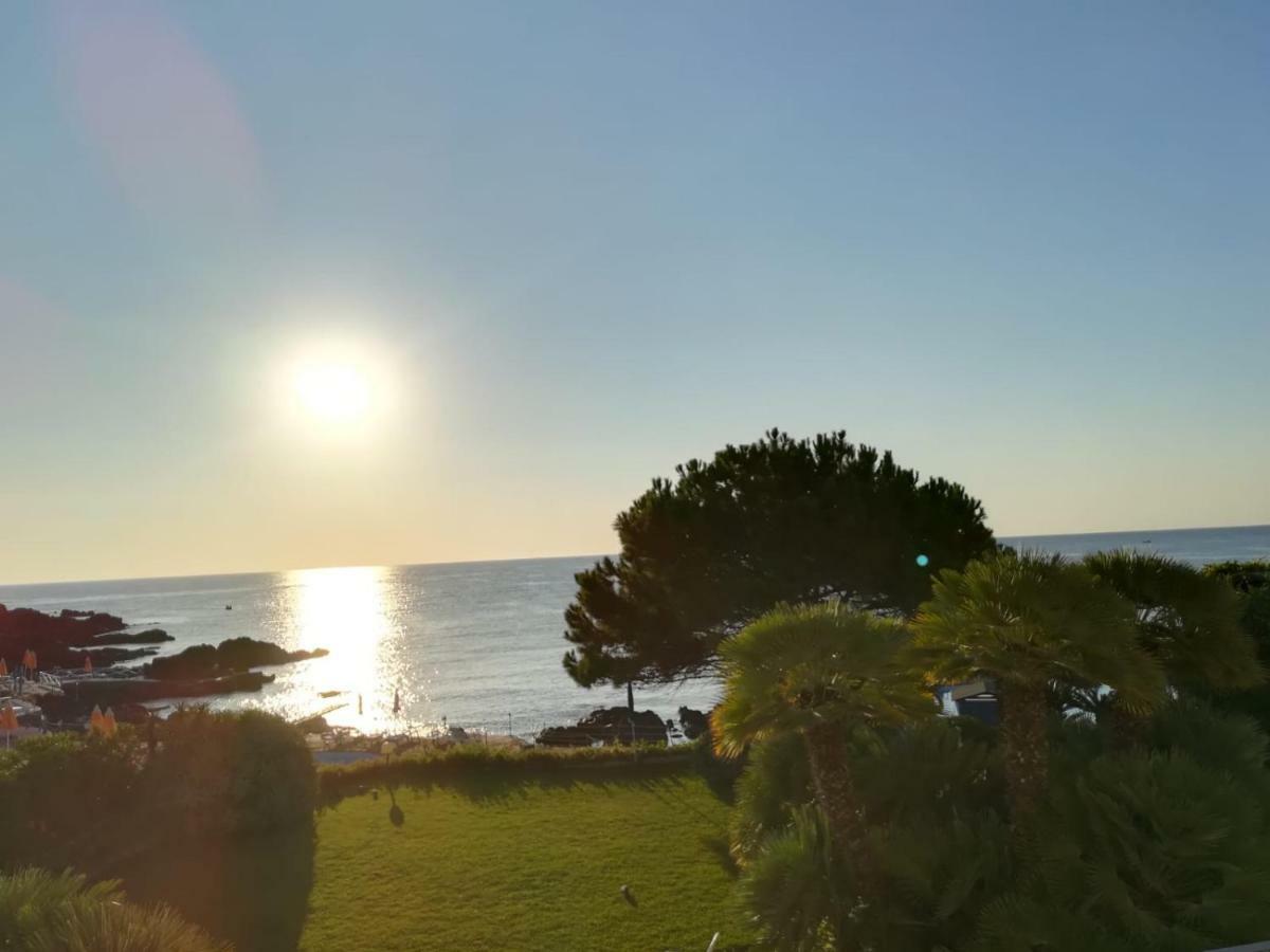 Appartamento Giardino sul mare Giardini Naxos Esterno foto